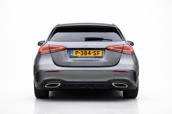 Mercedes-Benz A-Klasse 180 AMG NIGHT | SFEERVERLICHTING | APPLE CARPLAY | CAMERA | ANDROID AUTO | NAP | DEALER ONDERHOUDEN