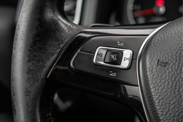 Volkswagen Amarok 3.0L V6 | XL | 5-Persoons | Aventura | 259 PK | LED | Camera | Carplay | Cruise | PDC | Trekhaak