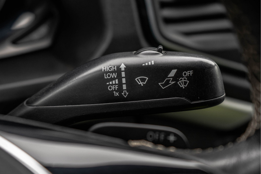 Volkswagen Amarok 3.0L V6 | XL | 5-Persoons | Aventura | 259 PK | LED | Camera | Carplay | Cruise | PDC | Trekhaak