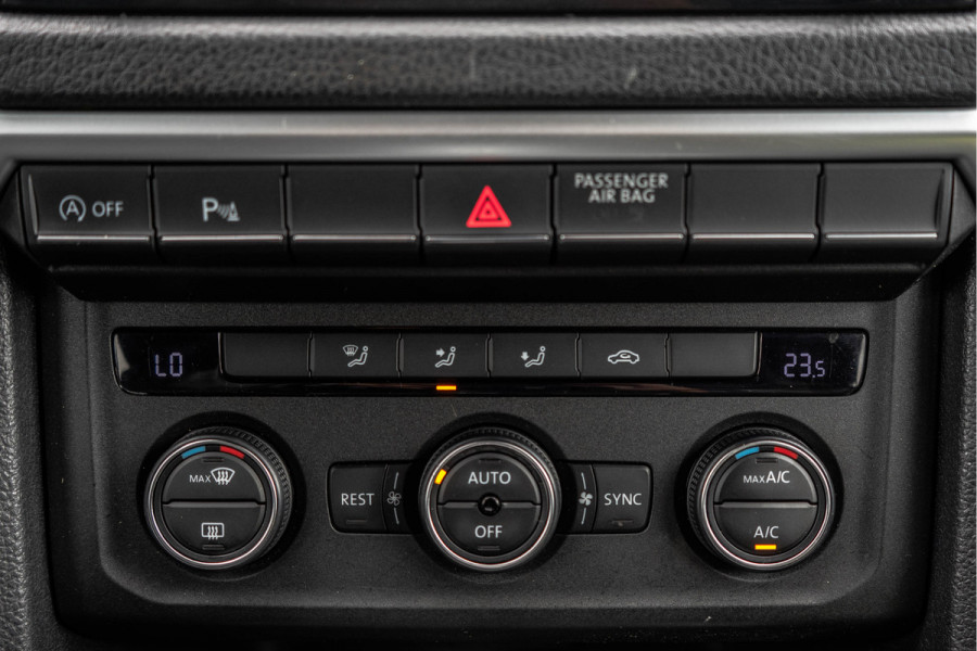 Volkswagen Amarok 3.0L V6 | XL | 5-Persoons | Aventura | 259 PK | LED | Camera | Carplay | Cruise | PDC | Trekhaak