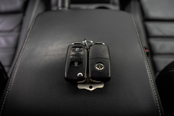 Volkswagen Amarok 3.0L V6 | XL | 5-Persoons | Aventura | 259 PK | LED | Camera | Carplay | Cruise | PDC | Trekhaak