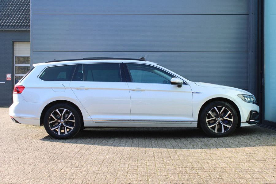 Volkswagen Passat Variant 1.4 218pk TSI PHEV GTE Business | Panoramadak | Adaptieve cruise | Stoelverwarming | Elektrische kofferklep