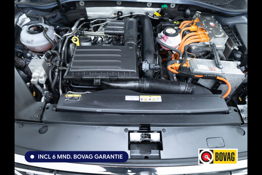 Volkswagen Passat Variant 1.4 TSI PHEV GTE Business Panorama dak | | Ergo Comfort stoel | Elec. klep | Stoel- & Stuurverw. | Navigatie, Headup, Camera,  Adaptieve Cruise, Automatisch inparkeren, Sfeerverlichting