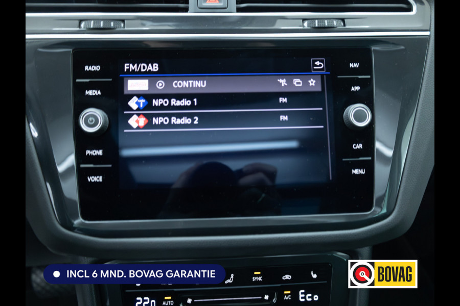 Volkswagen Tiguan 1.4 TSI eHybrid Business+ | Panoramadak | HUD | Stoel- & stuurverwarming | IQ Led | 360 Camera | Achteruirijcamera, Parkeerassistent, Navigatie, App. connect, Travel assist, Witerwielenset