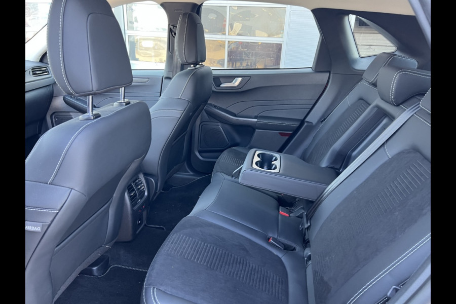 Ford Kuga 2.5 PHEV Active X Techpack / Winterpack / Trekhaak