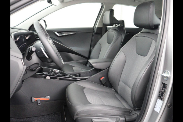 Kia Niro 1.6 GDi Hybrid DynamicLine | Trekhaak | Adaptive cruise | Camera | Carplay | Half leder | Navigatie | Sfeerverlichting | File Assistent | Parkeerhulp | Keyless | Climate control