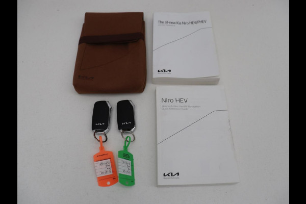 Kia Niro 1.6 GDi Hybrid DynamicLine | Trekhaak | Adaptive cruise | Camera | Carplay | Half leder | Navigatie | Sfeerverlichting | File Assistent | Parkeerhulp | Keyless | Climate control