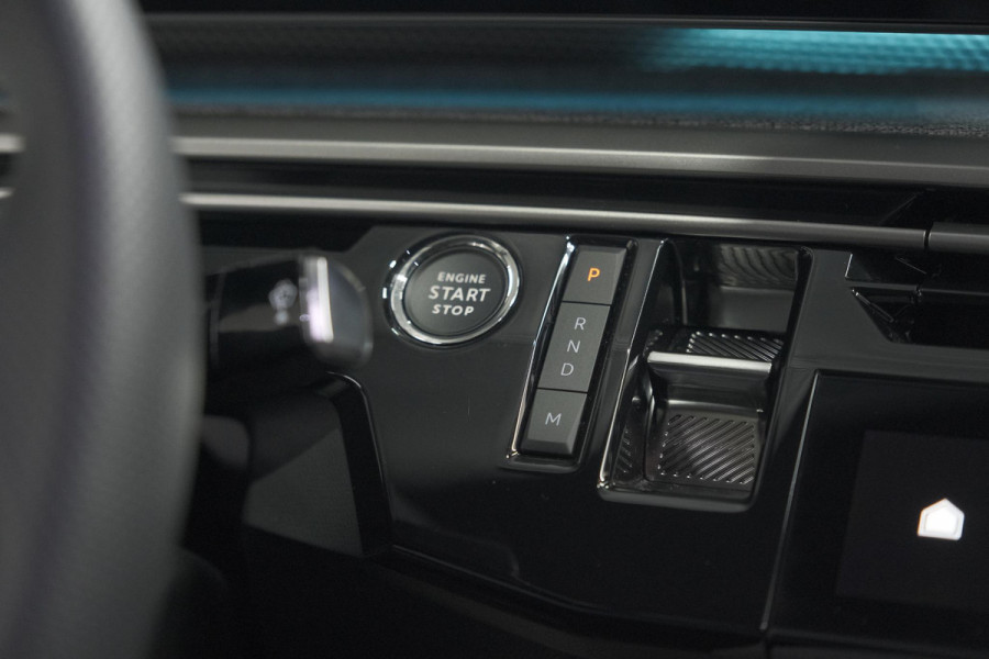 Peugeot 3008 1.2 Hybrid 136 GT | Panoramdak | 360 Camera | Stoelverwarming | Elektrische Kofferklep | Allseason Banden