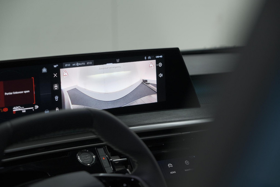 Peugeot 3008 1.2 Hybrid 136 GT | Panoramdak | 360 Camera | Stoelverwarming | Elektrische Kofferklep | Allseason Banden