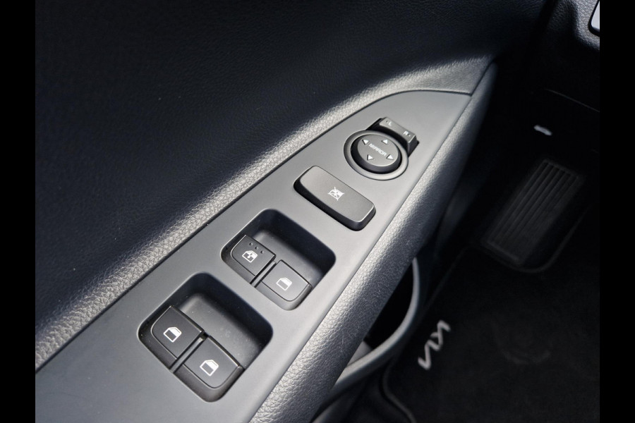 Kia Stonic 1.0 T-GDi MHEV DynamicLine | LED | Climate | Camera | Navi | Cruise |