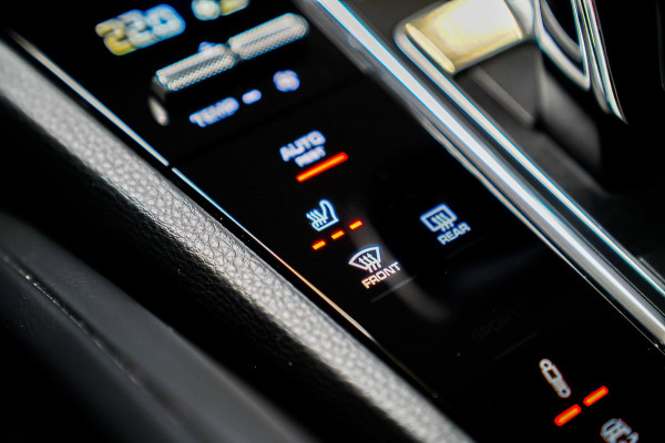 Porsche Cayenne Coupé 3.0 E-Hybrid | Luchtvering | Memory | Panorama dak