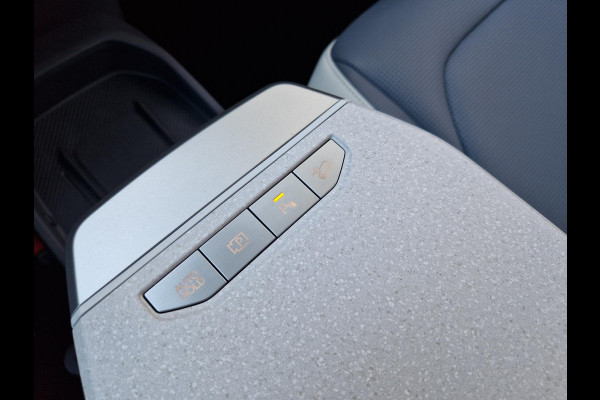 Kia EV3 GT-PlusLine 81.4 kWh | Dodehoek Camera | Stoelventilatie | HUD | 360 Camera |