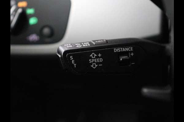 Audi A4 35 TFSI Business Edition | Leder | Stoelverwarming | Trekhaak | Adaptive cruise | Full LED | Carplay | Virtual Cockpit | Navigatie | File Assistent | Climate control | Parkeerhulp | Bluetooth