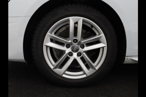 Audi A4 35 TFSI Business Edition | Leder | Stoelverwarming | Trekhaak | Adaptive cruise | Full LED | Carplay | Virtual Cockpit | Navigatie | File Assistent | Climate control | Parkeerhulp | Bluetooth