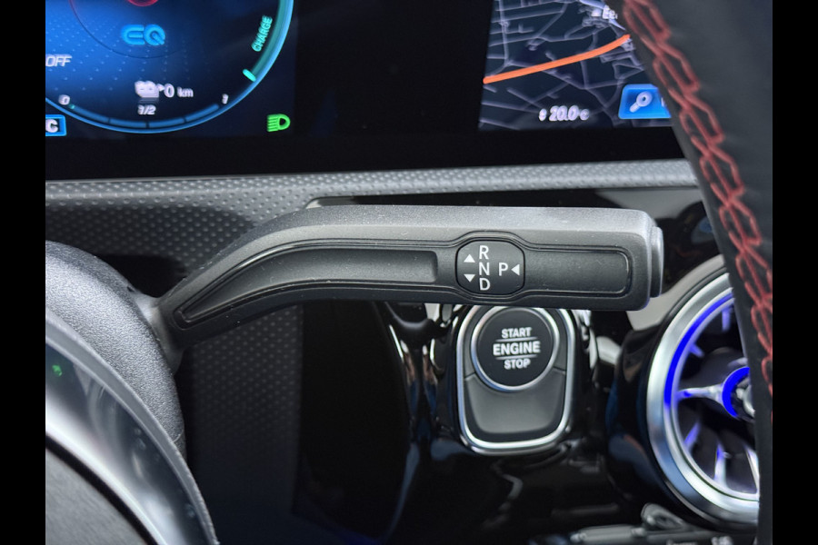 Mercedes-Benz A-Klasse 250e AMG // Panorama dak // Sfeerverlichting // Memory // MultiBeam LED // Advanced Audio // Keyless // 18" AMG Velgen // Widesc