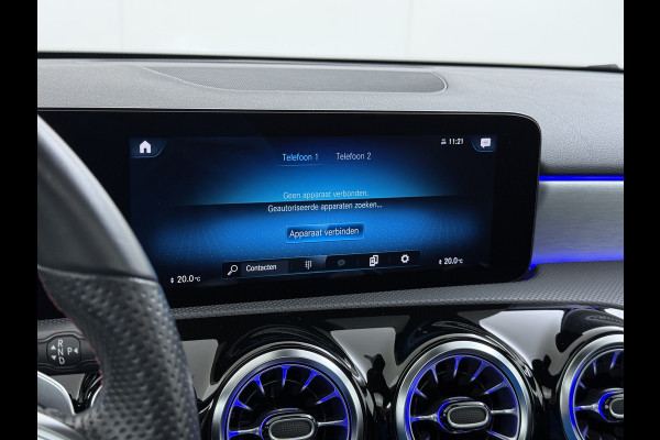 Mercedes-Benz A-Klasse 250e AMG // Panorama dak // Sfeerverlichting // Memory // MultiBeam LED // Advanced Audio // Keyless // 18" AMG Velgen // Widesc