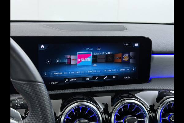Mercedes-Benz A-Klasse 250e AMG // Panorama dak // Sfeerverlichting // Memory // MultiBeam LED // Advanced Audio // Keyless // 18" AMG Velgen // Widesc
