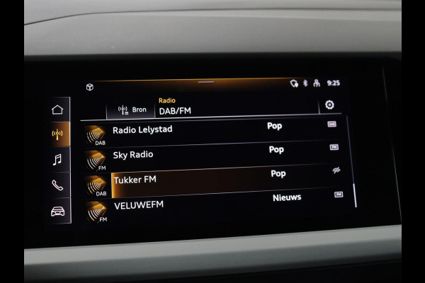 Audi Q4 e-tron 35 Launch edition 55 kWh | Warmtepomp | Stoelverwarming | Carplay | Full LED | 19'' | Navigatie | Parkeerhulp | DAB | Climate control | Cruise control | Bluetooth