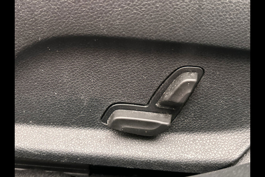 Mercedes-Benz C-Klasse Estate 200 4MATIC Advantage Pack | Trekhaak |Stoelverwarming Adaptieve Cruise Camera Navigatie Carplay