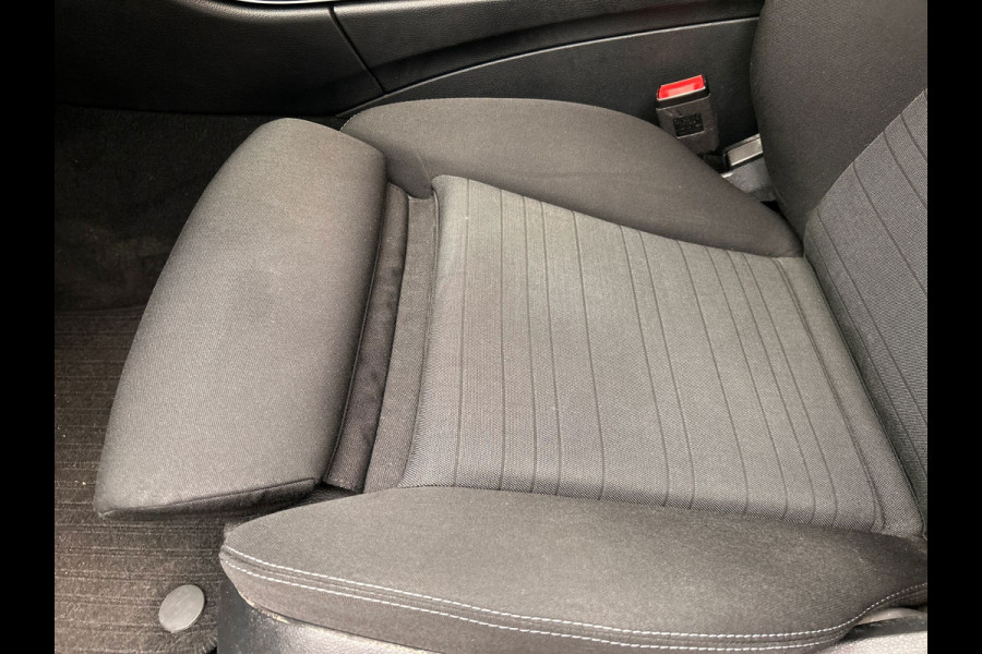 Mercedes-Benz C-Klasse Estate 200 4MATIC Advantage Pack | Trekhaak |Stoelverwarming Adaptieve Cruise Camera Navigatie Carplay