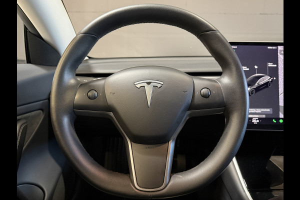 Tesla Model 3 Long Range AWD 75 kWh | Pano | Autopilot | Leder | Camera | Stoelverwarming | 20'' LMV