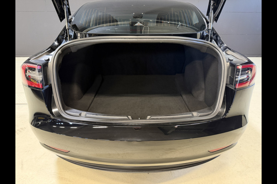 Tesla Model 3 Long Range AWD 75 kWh | Pano | Autopilot | Leder | Camera | Stoelverwarming | 20'' LMV