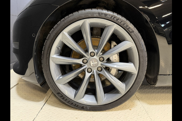 Tesla Model 3 Long Range AWD 75 kWh | Pano | Autopilot | Leder | Camera | Stoelverwarming | 20'' LMV