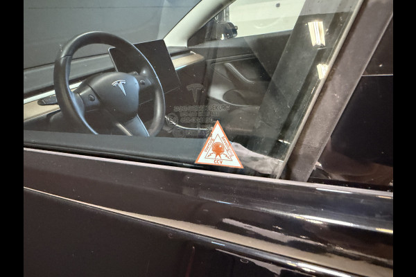 Tesla Model 3 Long Range AWD 75 kWh | Pano | Autopilot | Leder | Camera | Stoelverwarming | 20'' LMV