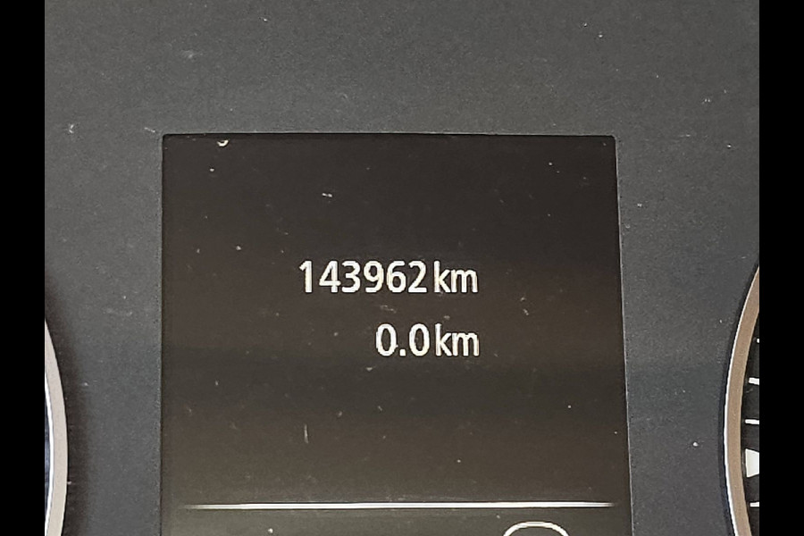 Renault Master T35 2.3 dCi 135 L2H2 airco, navi, pdc, trekhaak, inrichting