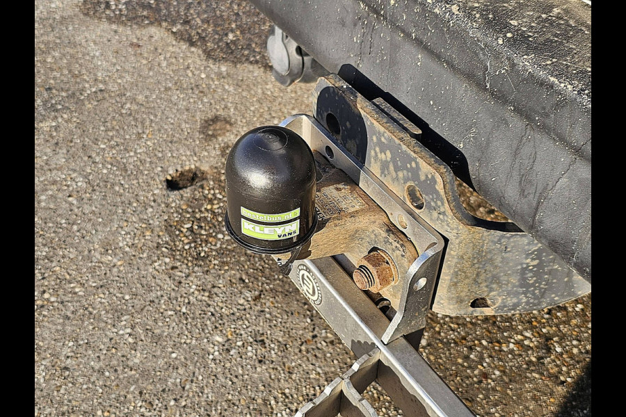 Renault Master T35 2.3 dCi 135 L2H2 airco, navi, pdc, trekhaak, inrichting