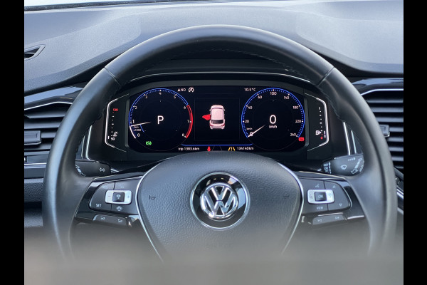 Volkswagen T-Roc 1.5 TSI Sport | Pano | Camera | Leder | LED