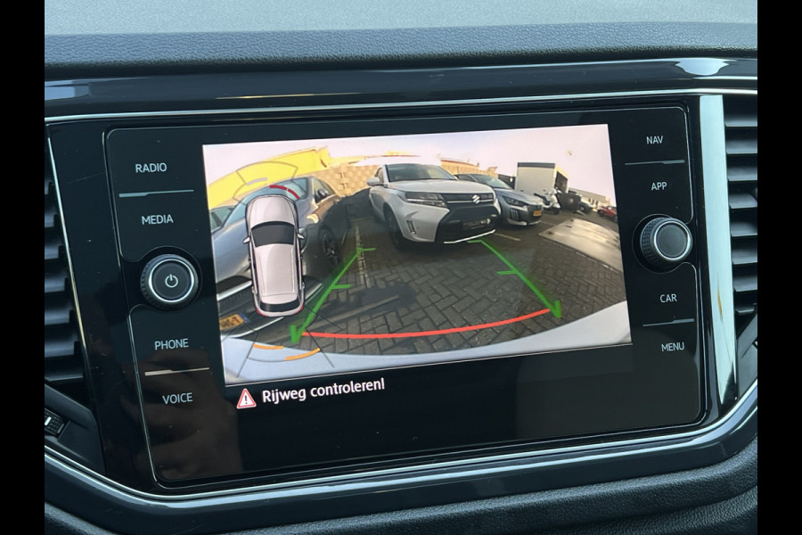 Volkswagen T-Roc 1.5 TSI Sport | Pano | Camera | Leder | LED