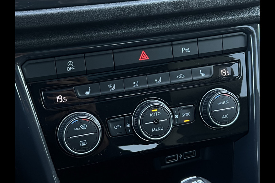 Volkswagen T-Roc 1.5 TSI Sport | Pano | Camera | Leder | LED