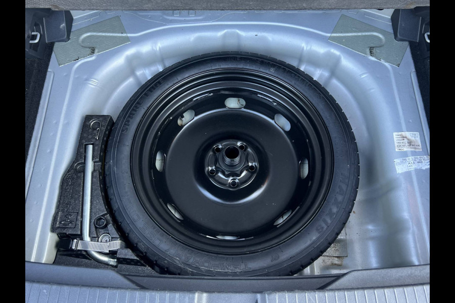 Volkswagen T-Roc 1.5 TSI Sport | Pano | Camera | Leder | LED