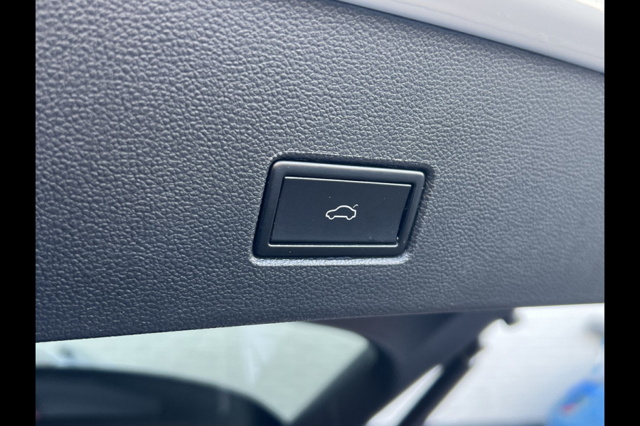 Volkswagen T-Roc 1.5 TSI Sport | Pano | Camera | Leder | LED