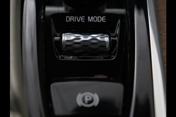 Volvo S90 2.0 T4 Business Luxury+ | Schuifdak | Stoelventilatie | Head-Up | Massage | Standkachel | 360 Camera | Leder | Head-Up | Adaptive cruise | Carplay | Park Assist | Achterbankverwarming | Navigatie