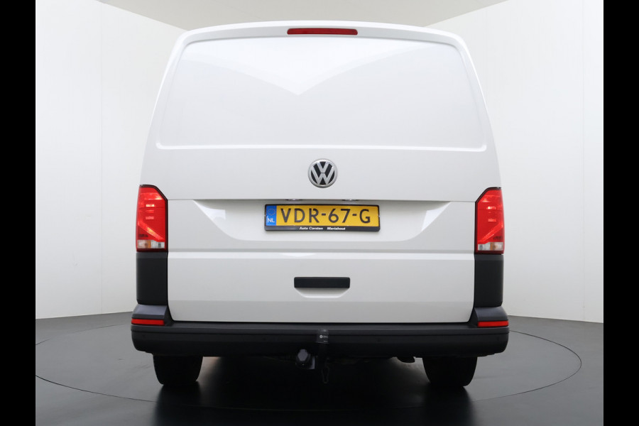 Volkswagen Transporter 2.0TDI 150PK AUT-7 3-Pers. Euro 6 Trekhaak Navi* Apple Carplay Android Auto Airco Cruise Control Pdc Comfortline Betonplex Vloer Lat om Lat Wandbetimmering Schuifdeur 2.500KG Trekgewicht 1e Eigenaar Origineel Nederlandse Bestelbus