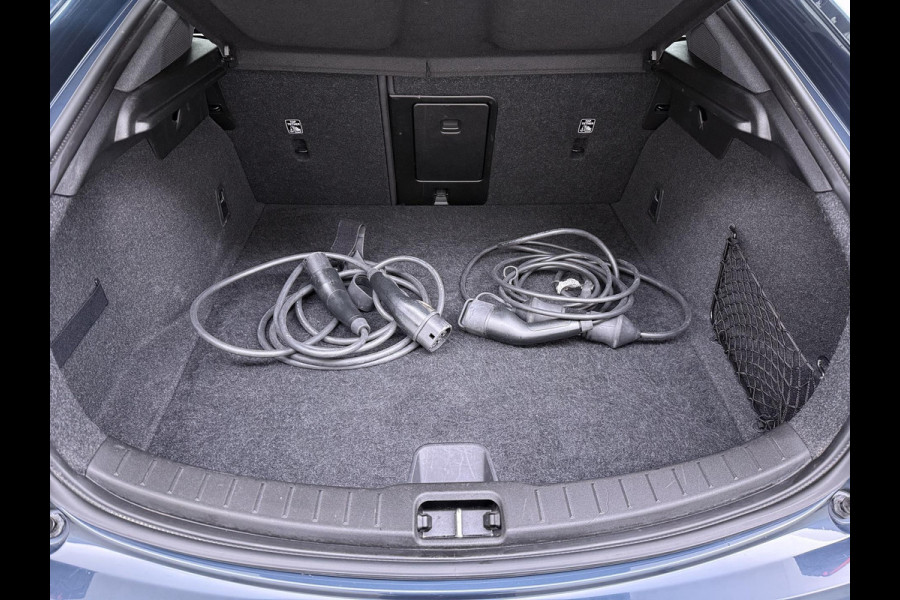 Polestar 2 Long Range Single Motor 78 kWh VAN €30.900,- NU VOOR SLECHTS €27.877,- Uw LENTEVOORDEEL €3.023,-  | SOH 96%| ELEK. STOEL MET MEMORY| DODE HOEK SENSOR| STOELVERWARMING| ELEK. ACHTERKLEP| 360 CAMERA| ADAPTIVE CRUISE CONTROL | RIJKLAAR GELEVERD MET 12 MND BOVAG GARANTIE |