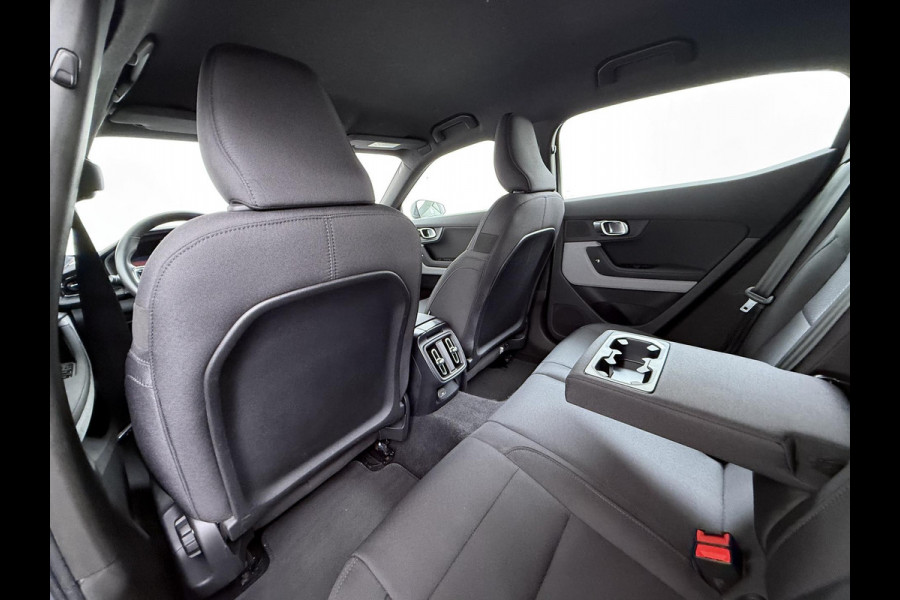 Polestar 2 Long Range Single Motor 78 kWh VAN €30.900,- NU VOOR SLECHTS €27.877,- Uw LENTEVOORDEEL €3.023,-  | SOH 96%| ELEK. STOEL MET MEMORY| DODE HOEK SENSOR| STOELVERWARMING| ELEK. ACHTERKLEP| 360 CAMERA| ADAPTIVE CRUISE CONTROL | RIJKLAAR GELEVERD MET 12 MND BOVAG GARANTIE |