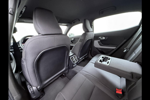 Polestar 2 Long Range Single Motor 78 kWh VAN €30.900,- NU VOOR SLECHTS €27.877,- Uw LENTEVOORDEEL €3.023,-  | SOH 96%| ELEK. STOEL MET MEMORY| DODE HOEK SENSOR| STOELVERWARMING| ELEK. ACHTERKLEP| 360 CAMERA| ADAPTIVE CRUISE CONTROL | RIJKLAAR GELEVERD MET 12 MND BOVAG GARANTIE |