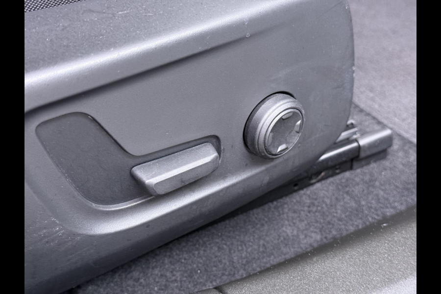 Polestar 2 Long Range Single Motor 78 kWh VAN €30.900,- NU VOOR SLECHTS €27.877,- Uw LENTEVOORDEEL €3.023,-  | SOH 96%| ELEK. STOEL MET MEMORY| DODE HOEK SENSOR| STOELVERWARMING| ELEK. ACHTERKLEP| 360 CAMERA| ADAPTIVE CRUISE CONTROL | RIJKLAAR GELEVERD MET 12 MND BOVAG GARANTIE |