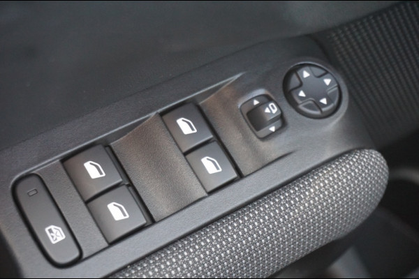 Citroën C3 Aircross 110PK Feel HOGE ZIT | PARK. SENSOREN | NAVI | CARPLAY | EL CLIMA