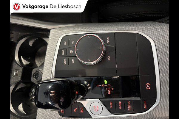 BMW 3 Serie Touring 320e Business Edition Plus,leer,navi,trekhaak,orig ned ,dealer onderhouden