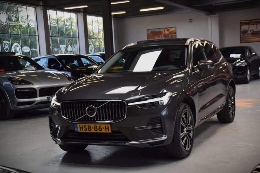 Volvo XC60 2.0 T6 Plug-in hybrid AWD Panoramadak|HUD|ACC|Dealer onderhouden|
