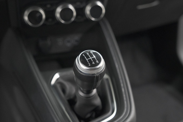 Renault Clio TCe 100 Intens | Navigatie | Apple Carplay | Cruise Control | Parkeersensoren