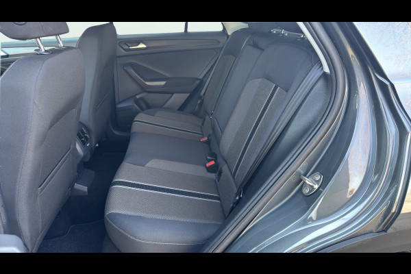 Volkswagen T-Roc 1.0 TSI Style Business ELEC. ACHTERKLEP CARPLAY CLIMAAT CONTROL E.C.C.