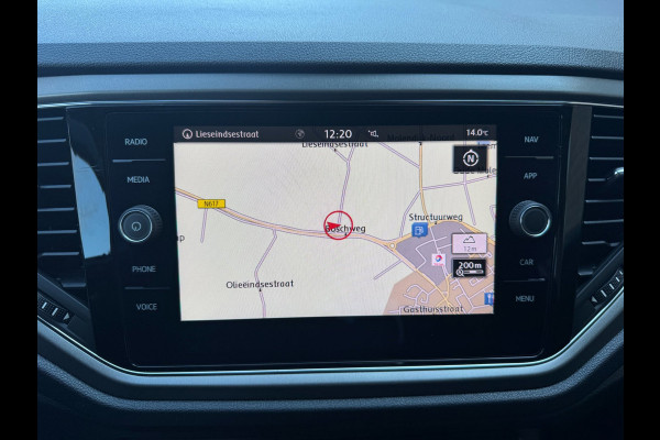 Volkswagen T-Roc 1.0 TSI Style Business ELEC. ACHTERKLEP CARPLAY CLIMAAT CONTROL E.C.C.