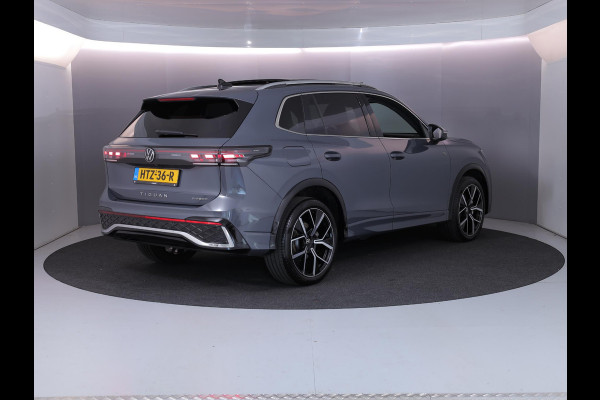 Volkswagen Tiguan 1.5 eHybrid R-Line Edition 272 pk Automaat (DSG) | Verlengde garantie | Navigatie | Panoramadak | Parkeersensoren (Park assist) | Rondomzicht camera | Stoelverwarming v/a | R-Line |