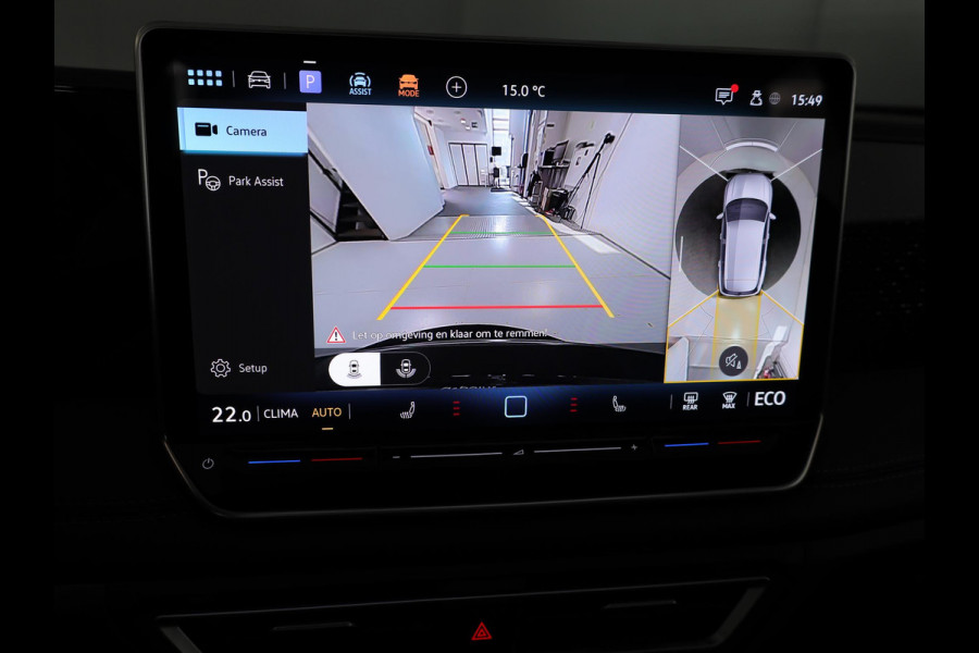 Volkswagen Tiguan 1.5 eHybrid R-Line Edition 272 pk Automaat (DSG) | Verlengde garantie | Navigatie | Panoramadak | Parkeersensoren (Park assist) | Rondomzicht camera | Stoelverwarming v/a | R-Line |