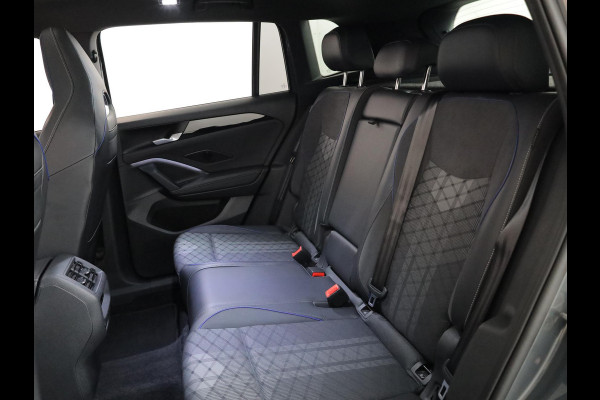 Volkswagen Tiguan 1.5 eHybrid R-Line Edition 272 pk Automaat (DSG) | Verlengde garantie | Navigatie | Panoramadak | Parkeersensoren (Park assist) | Rondomzicht camera | Stoelverwarming v/a | R-Line |